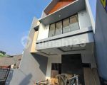 thumbnail-dijual-rumah-25-lantai-sip-huni-di-tanah-baru-beji-depok-5