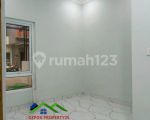 thumbnail-dijual-rumah-2-lantai-700-an-juta-di-srengseng-sawah-jagakarsa-1