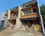 thumbnail-dijual-rumah-mewah-elegan-di-kukusan-beji-depok-10