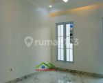 thumbnail-dijual-rumah-3-lantai-dekat-toll-birgif-jagakarsa-5