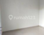 thumbnail-rumah-2-lantai-siap-di-tanah-baru-beji-depok-5